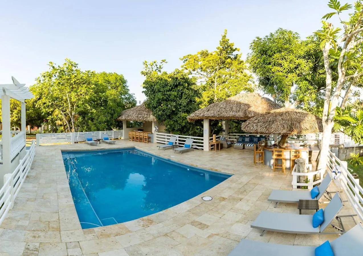Blue Paloma Bed & Breakfast 루세아